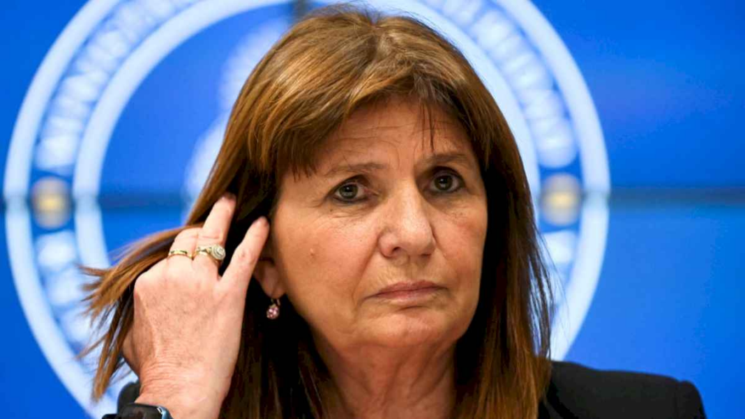 bullrich-viajara-a-el-salvador-para-reunirse-con-bukele:-visitara-la-carcel-mas-grande-de-america