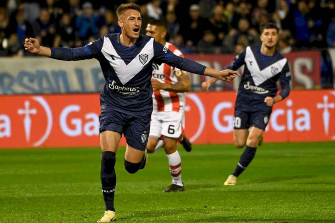 liga-profesional:-velez-vencio-a-instituto-y-se-coloco-puntero