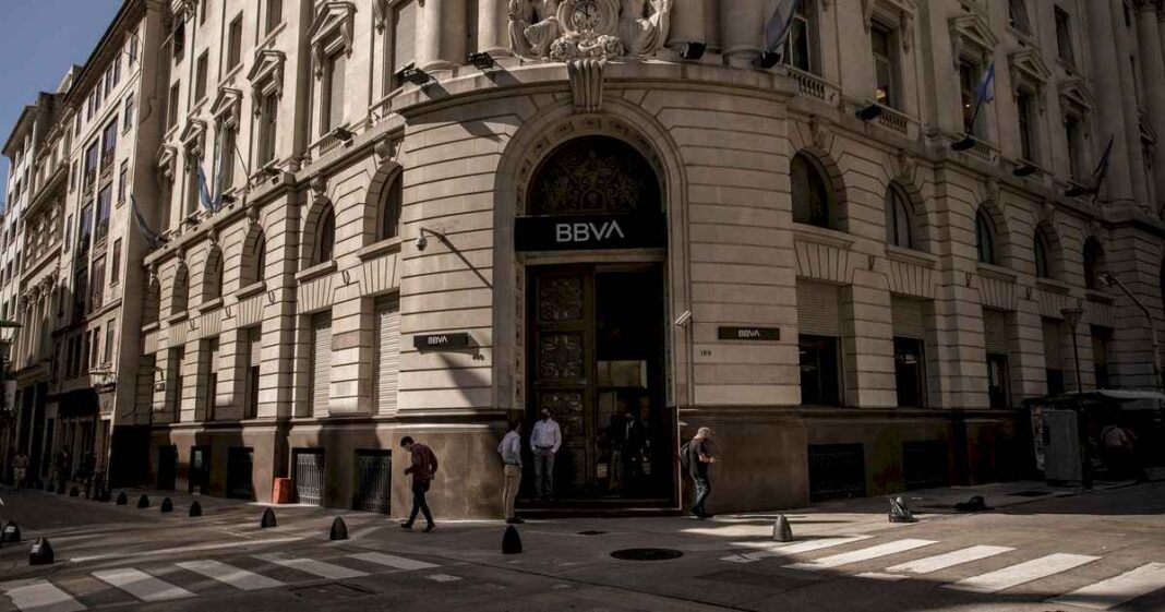 el-bbva-anuncio-que-reestructura-su-negocio-en-argentina