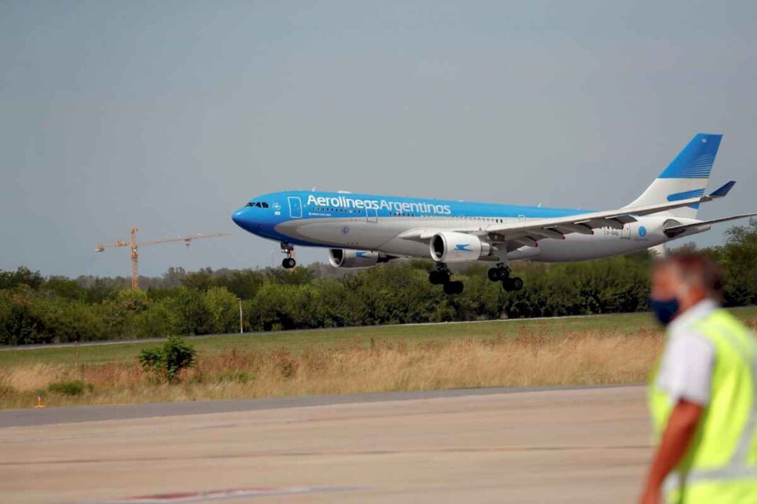 la-respuesta-de-aerolineas-luego-de-que-los-sindicatos-adelantaran-las-asambleas-en-ezeiza