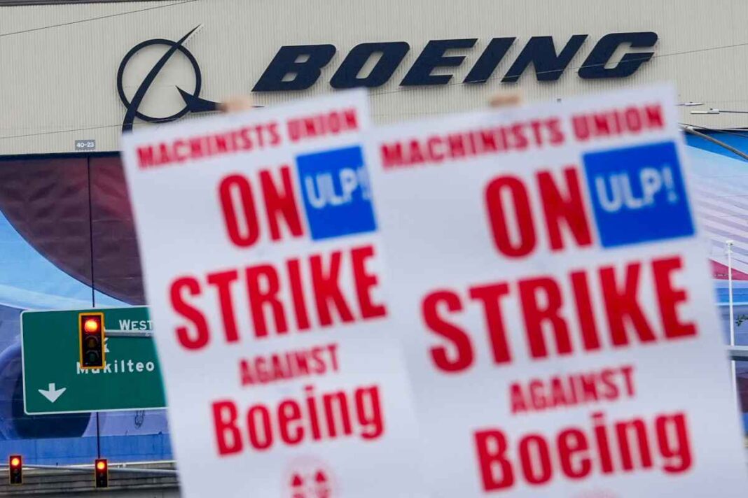 ceo-de-boeing-dice-que-la-compania-suspendera-a-un-«gran-numero»-de-empleados-durante-huelga