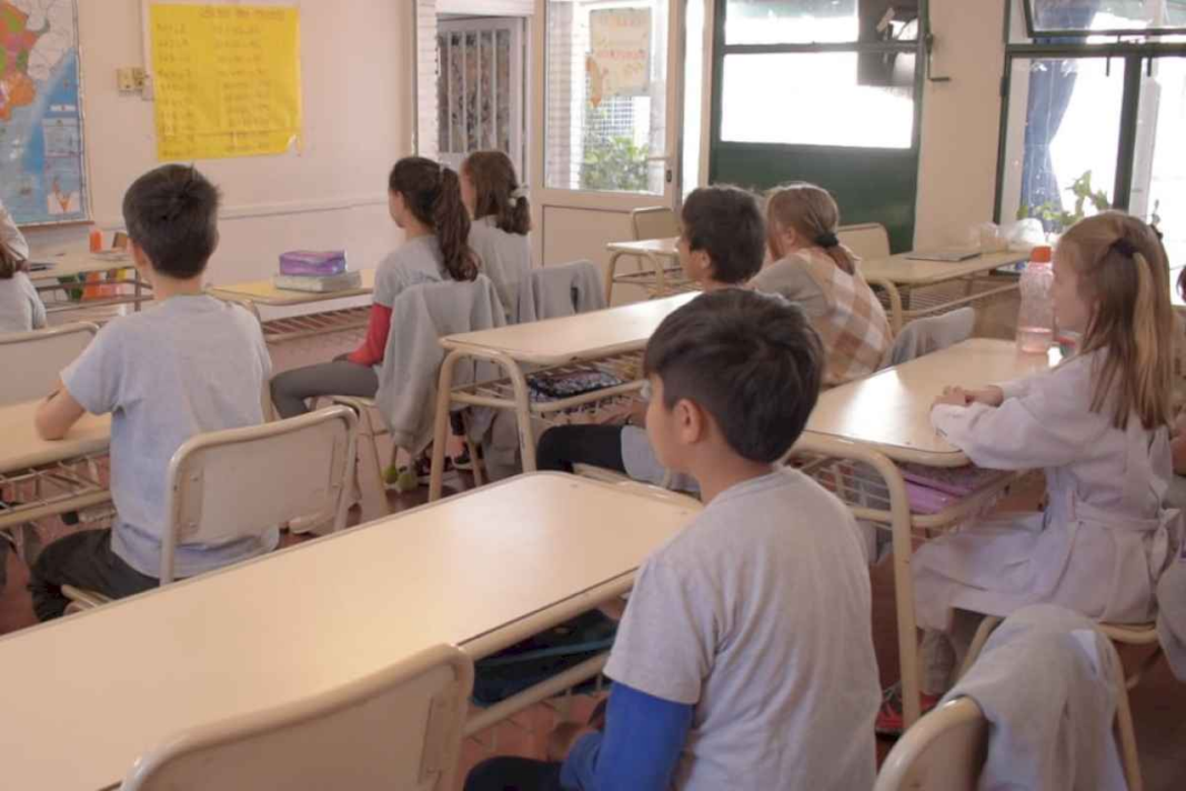 el-martes-1o-de-octubre-habra-clases-normales-en-cordoba:-se-postergo-la-capacitacion-docente