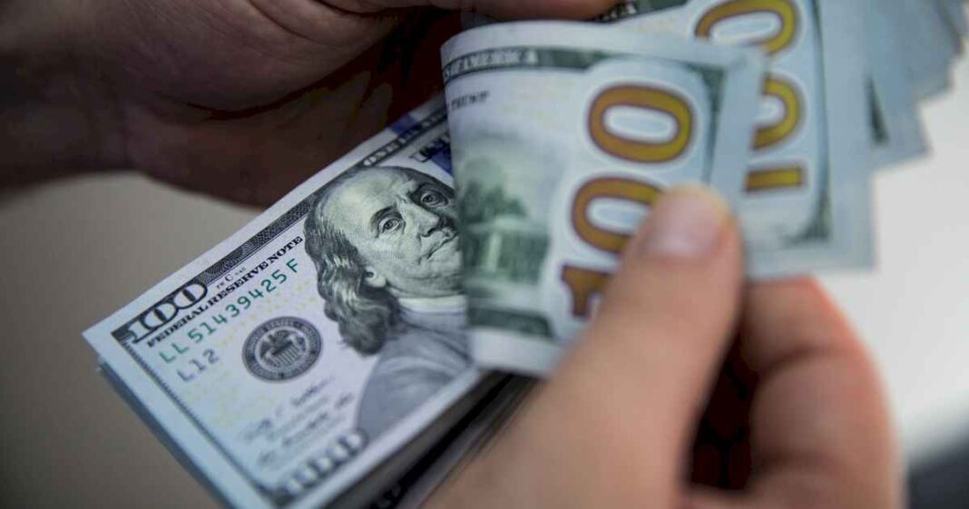 dolar-blue-hoy:-a-cuanto-cotiza-este-martes-01-de-octubre