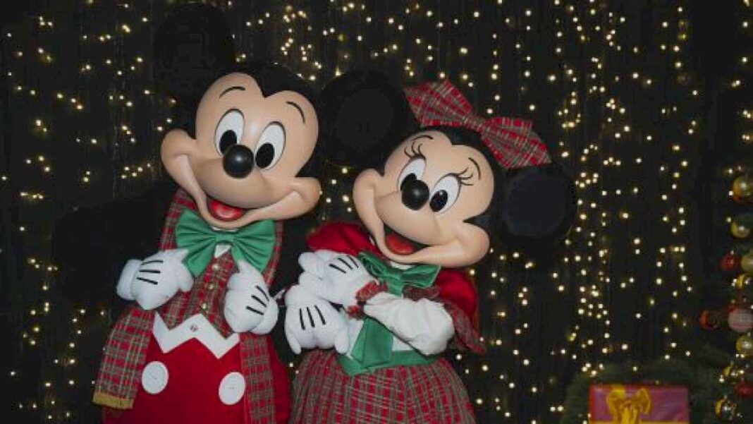 flor-bertotti-y-karol-sevilla-seran-parte-de-disney-celebra:-una-navidad-inolvidable